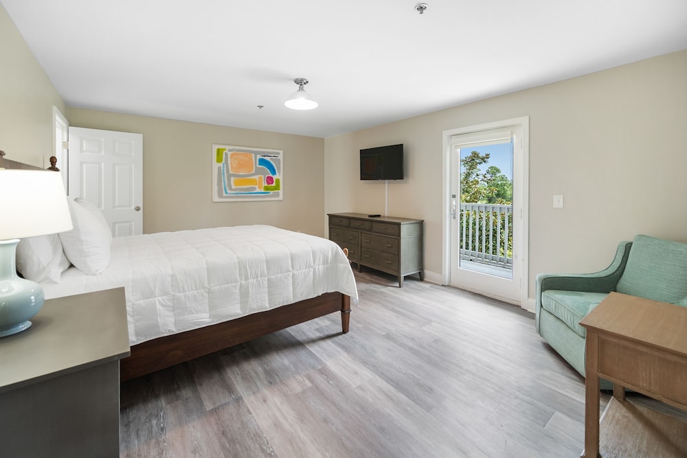 Classic Apartment, 2 Bedrooms, Golf View photo 3