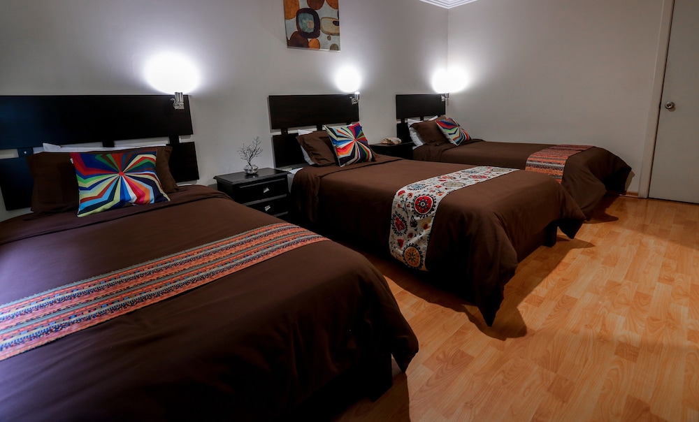 Elite Triple Room, Private Bathroom, River View photo 1