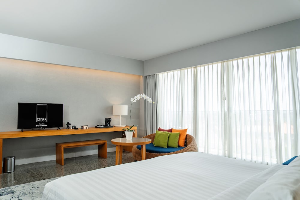 Available room thumbnail 6