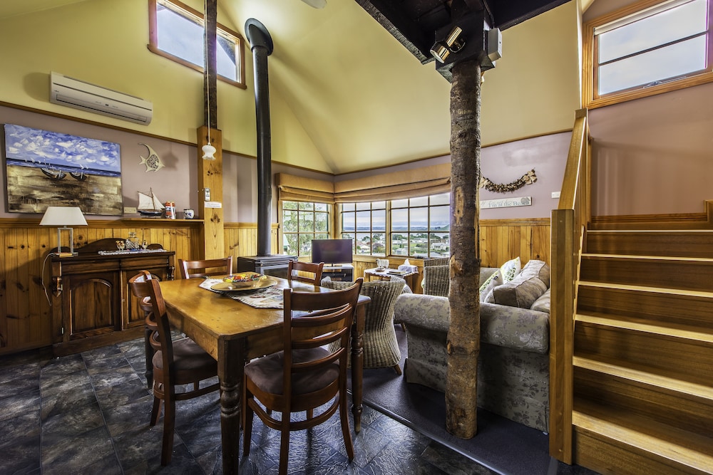 The Pines Seaview Cottage photo 2