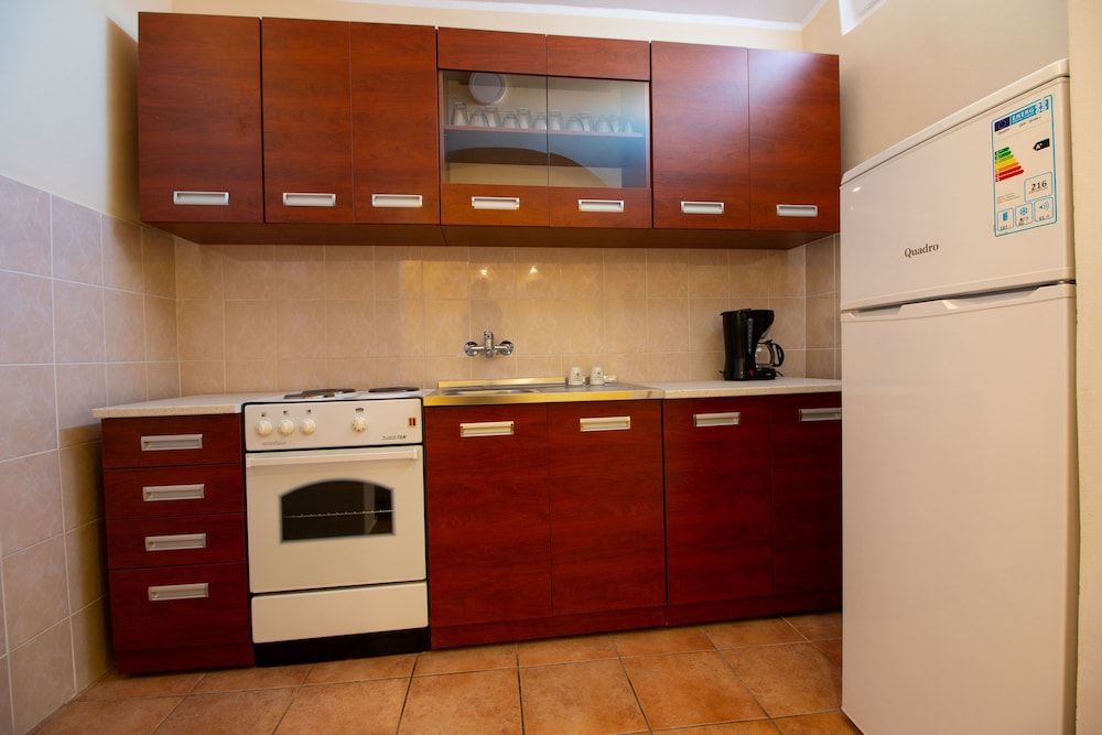 Apartment, 3 Bedrooms, Balcony photo 2