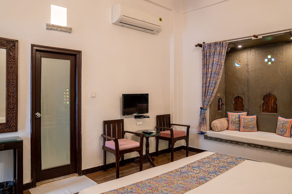 Heritage A/C Room photo 3