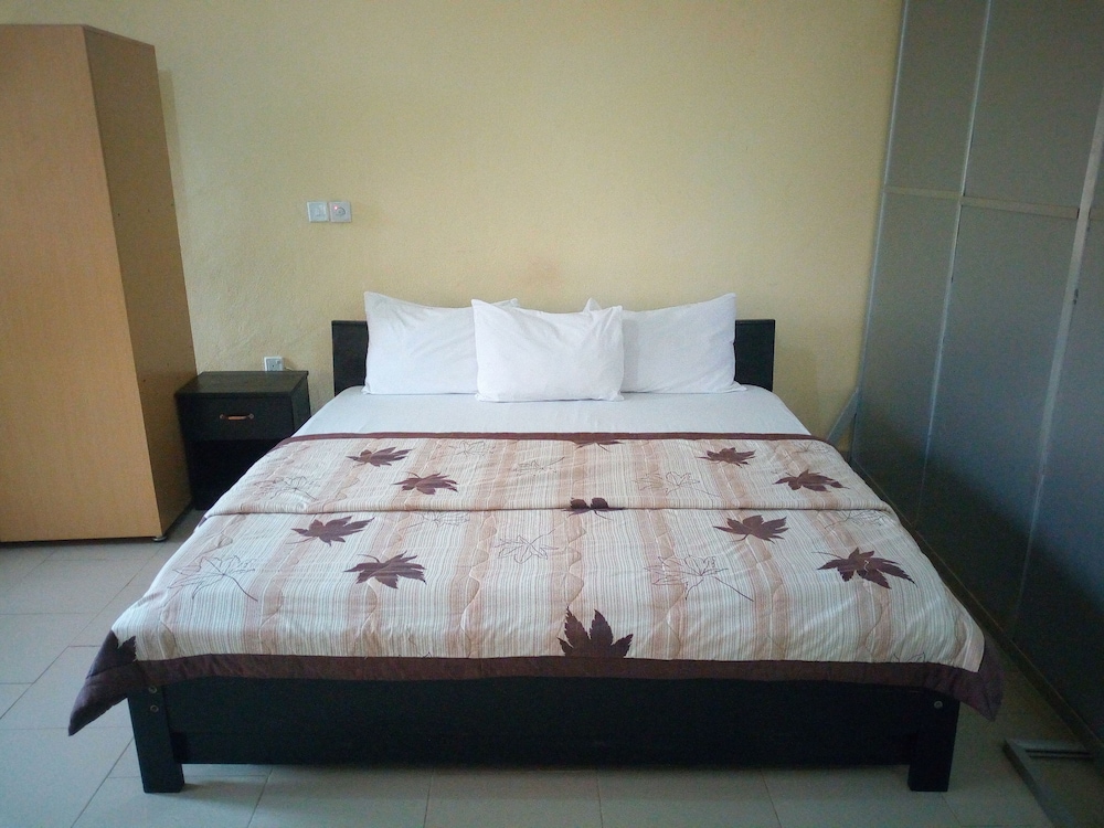 Basic Suite photo 1