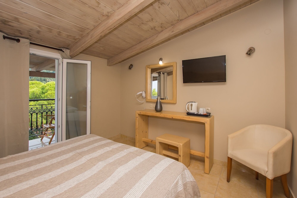 Deluxe Room (Panoramic View) - Photo 4