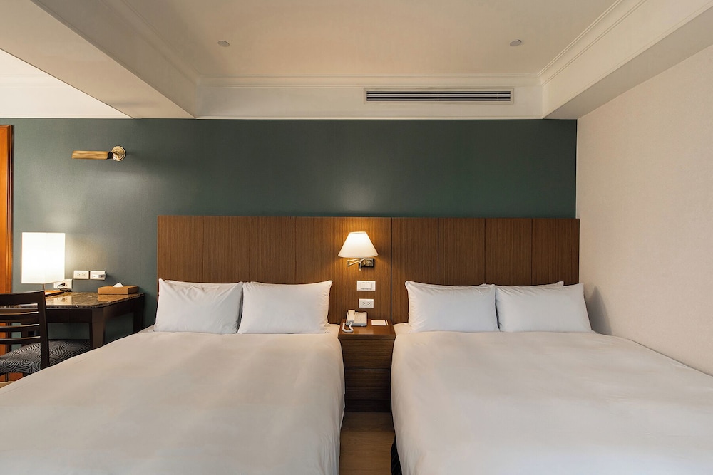Deluxe Twin Room photo 3