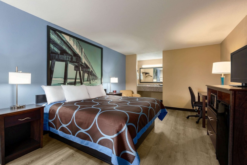 Standard Room, 1 King Bed