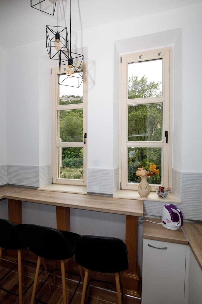 Family Room, Balcony photo 3