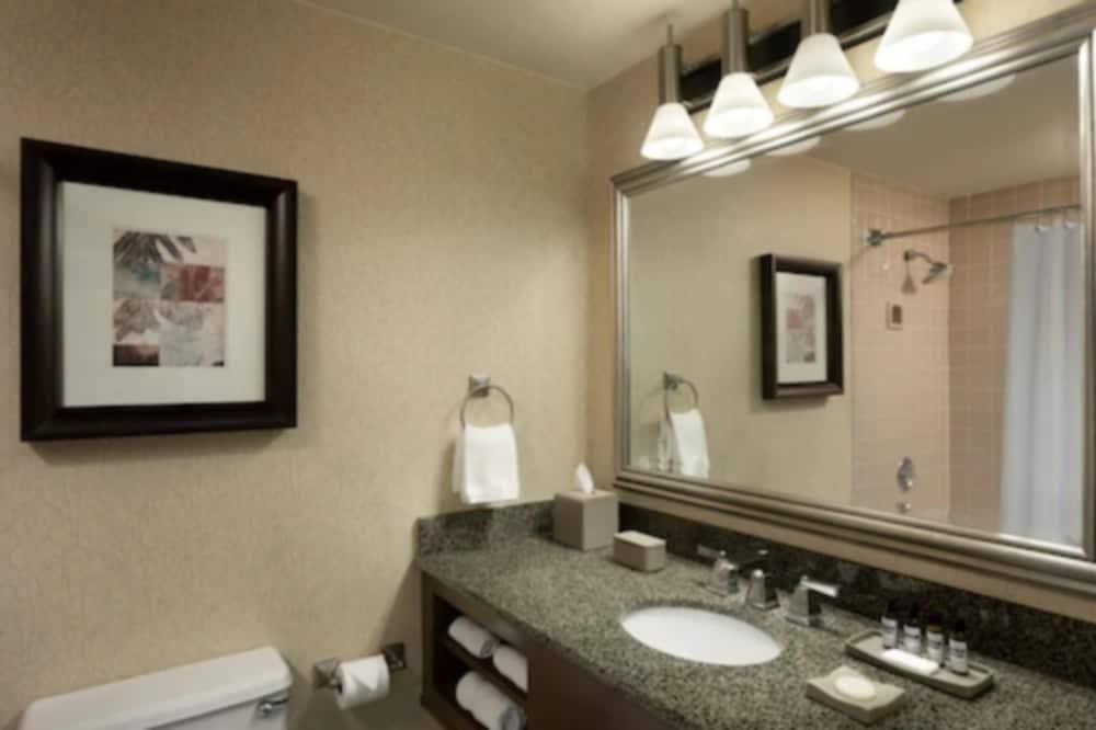 Room - Photo 5