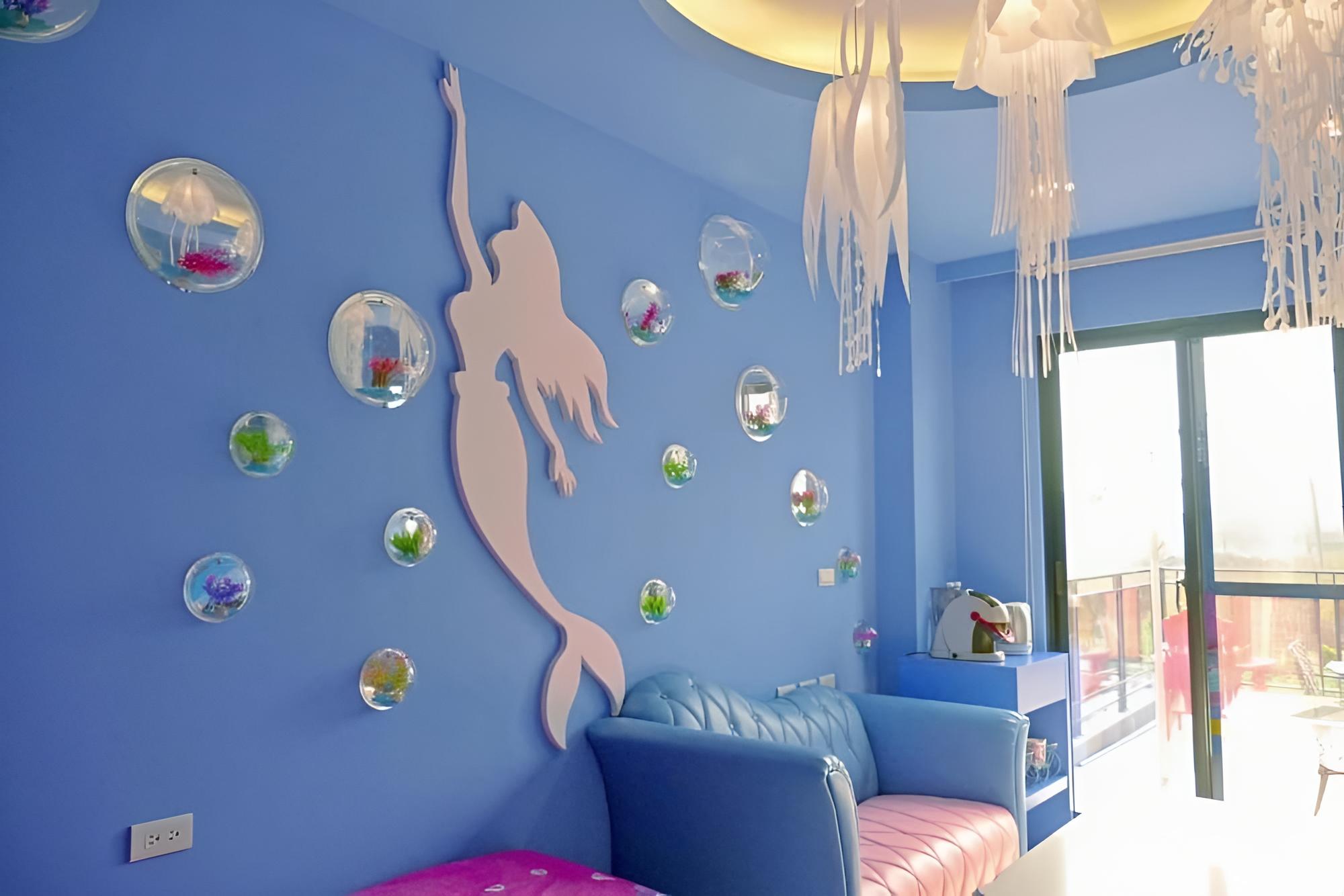 Quadruple Room (Underwater World) photo 3