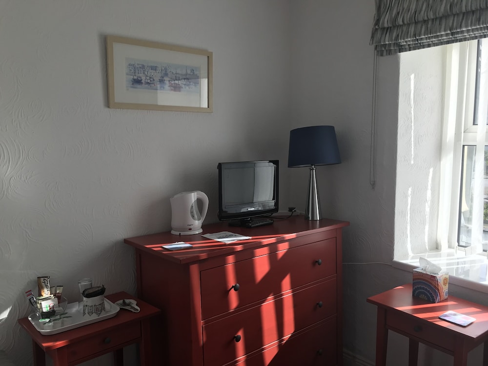 Single Room With Shared Bathroom photo 3
