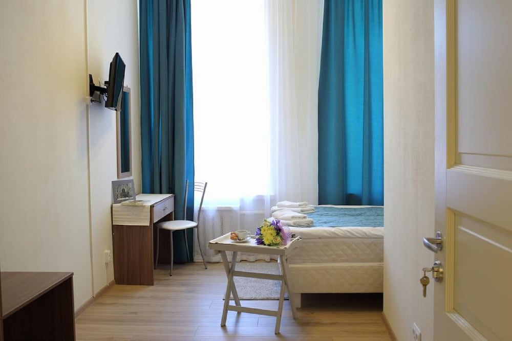 Superior Twin Room, Shared Bathroom