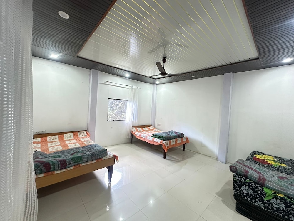 Family Triple Room, Balcony, Mountain View photo 3