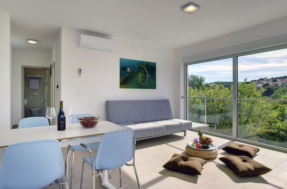 Suite, 1 Bedroom, Balcony