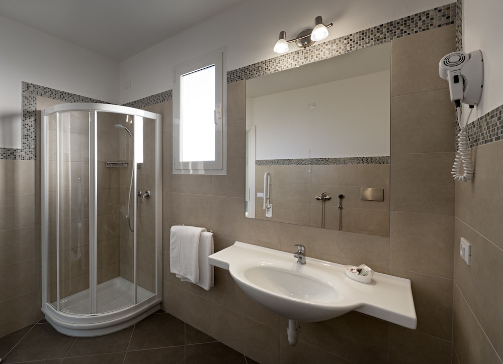Standard Double Room, Terrace - Photo 6