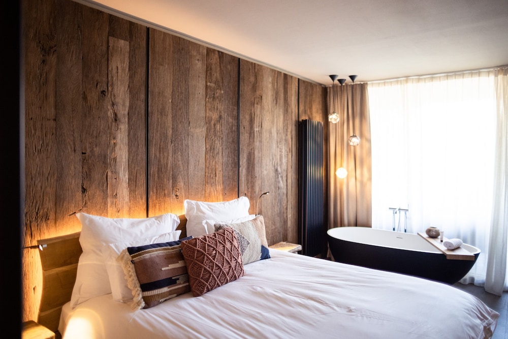 Deluxe Double Room, Balcony photo 1