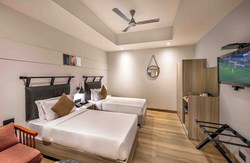 Deluxe Double or Twin Room