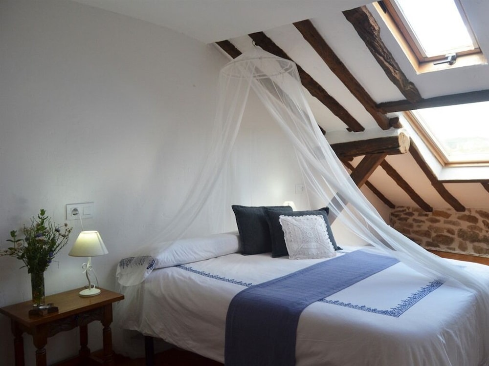 Habitación Doble Superior, con baño privado (NÚMERO 4)