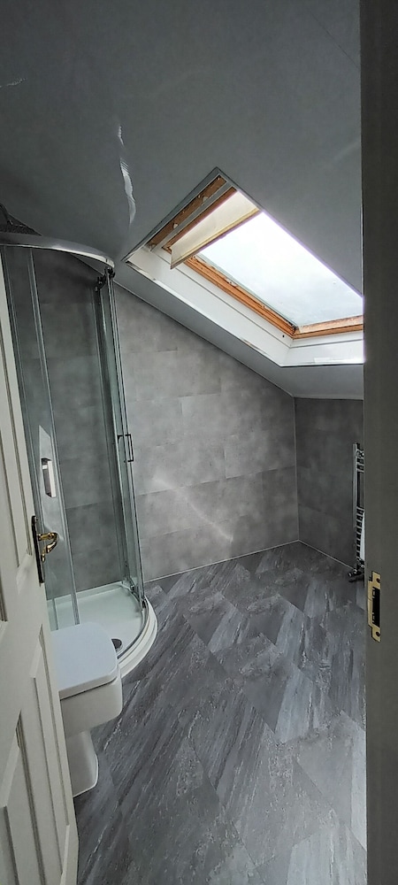 Standard Double Room - Photo 15