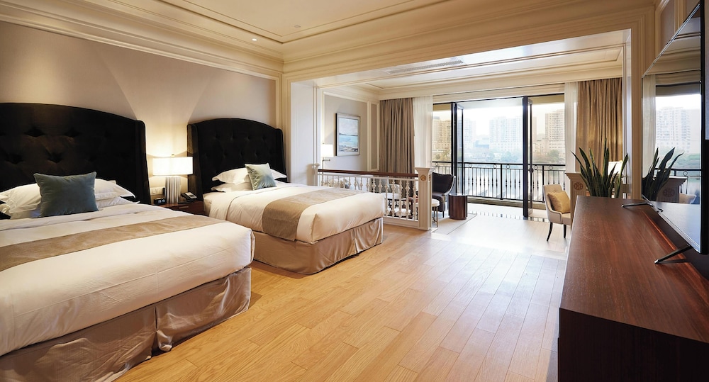 Comfort Twin Room, 2 Double Beds, Lake View