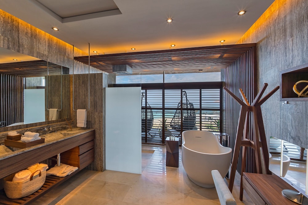 Room, 3 Bedrooms, Beachfront photo 2
