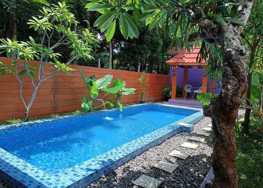 Basic Villa, Private Pool photo 3