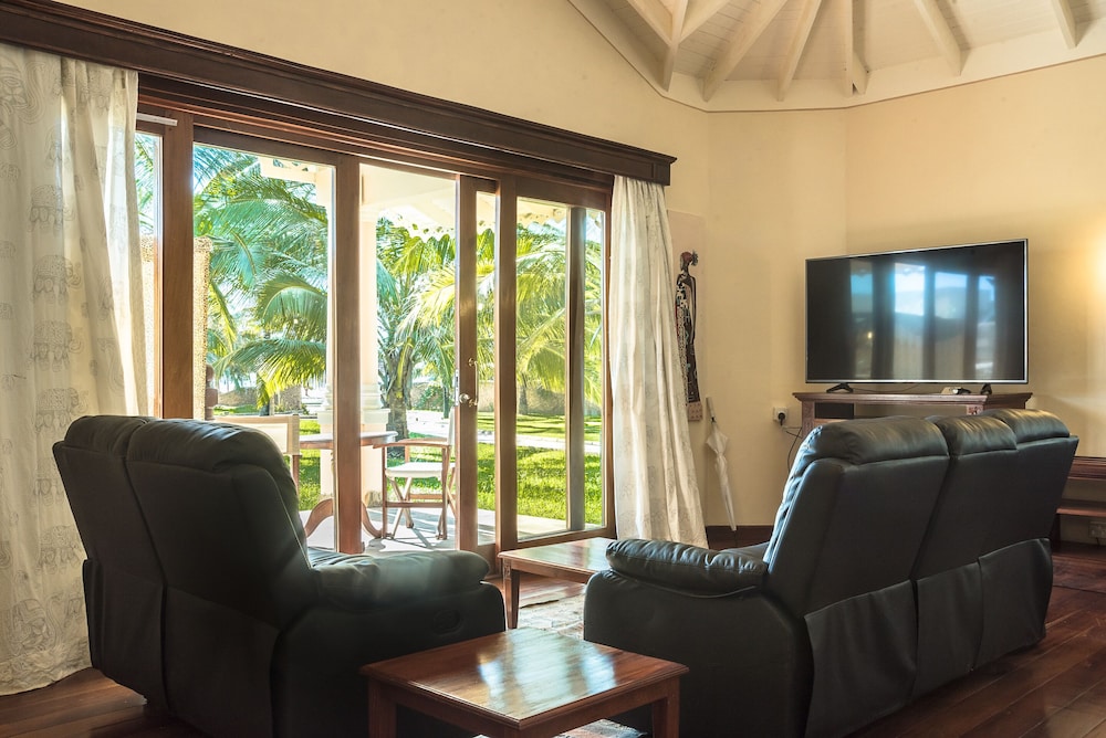 Premier Suite - Photo 3