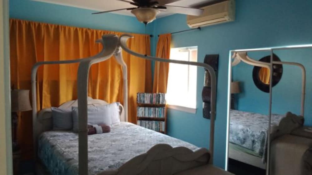 Room 1 photo 1