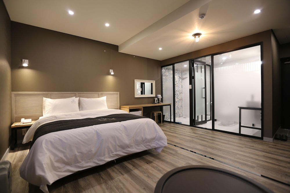 Deluxe Room photo 2