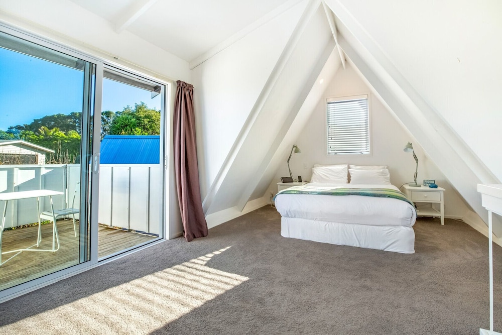 Chalet, 1 Bedroom, Beach View photo 3