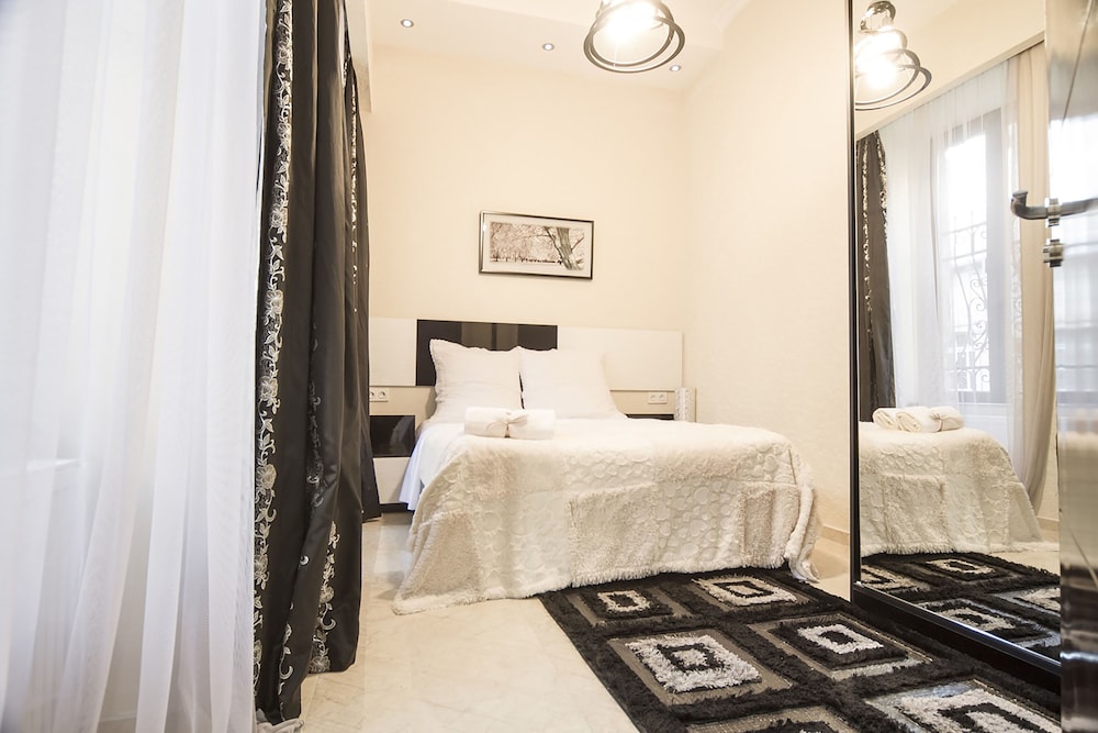 Comfort Apartment, 3 Bedrooms photo 2