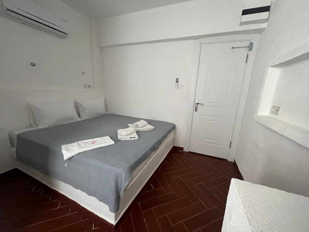 Standard Room, City View photo 2