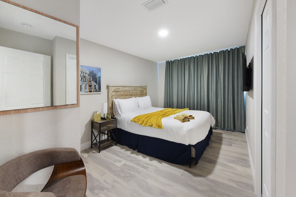 Presidential Apartment, 2 Bedrooms, Kitchenette photo 2