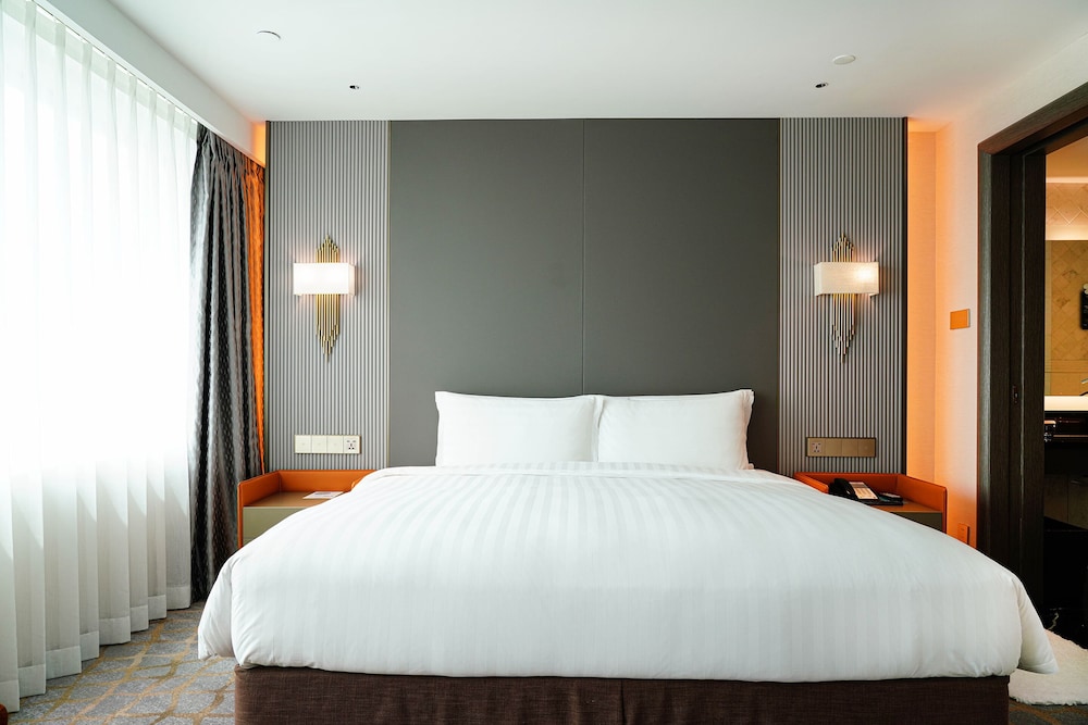 Club Studio, 1 King Bed, Club Lounge Access (Skyway) photo 1