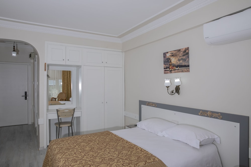 Standard Double or Twin Room, Sea View photo 1