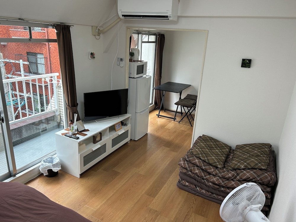 Standard Room, Non Smoking (202) - Photo 12