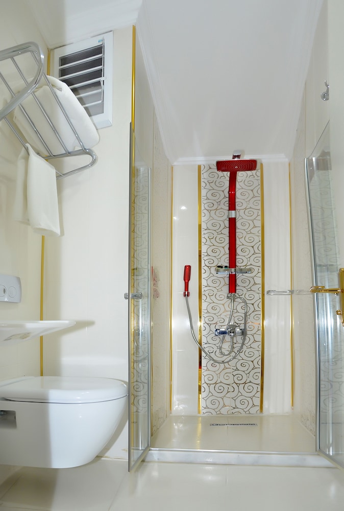 Standard Double or Twin Room photo 3