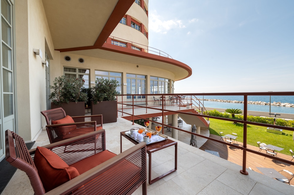 Premier Double Room, 1 Bedroom, Terrace, Sea View - Photo 4