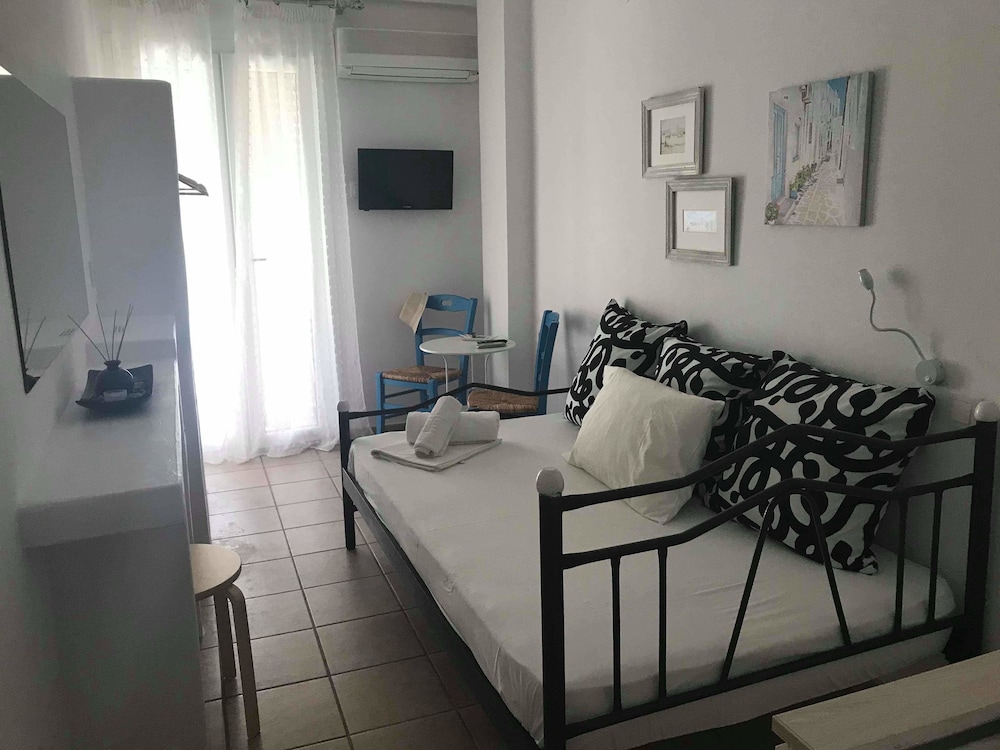 Single Room photo 2