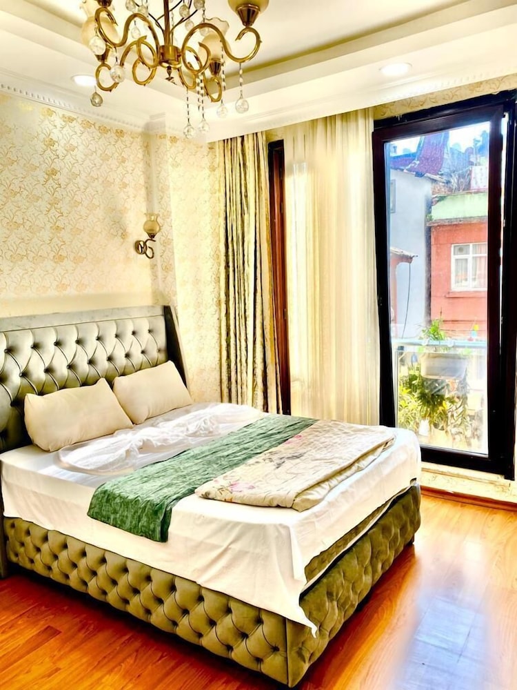 Family Apartment photo 1