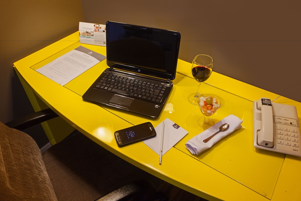 Business Room, 1 Queen Bed