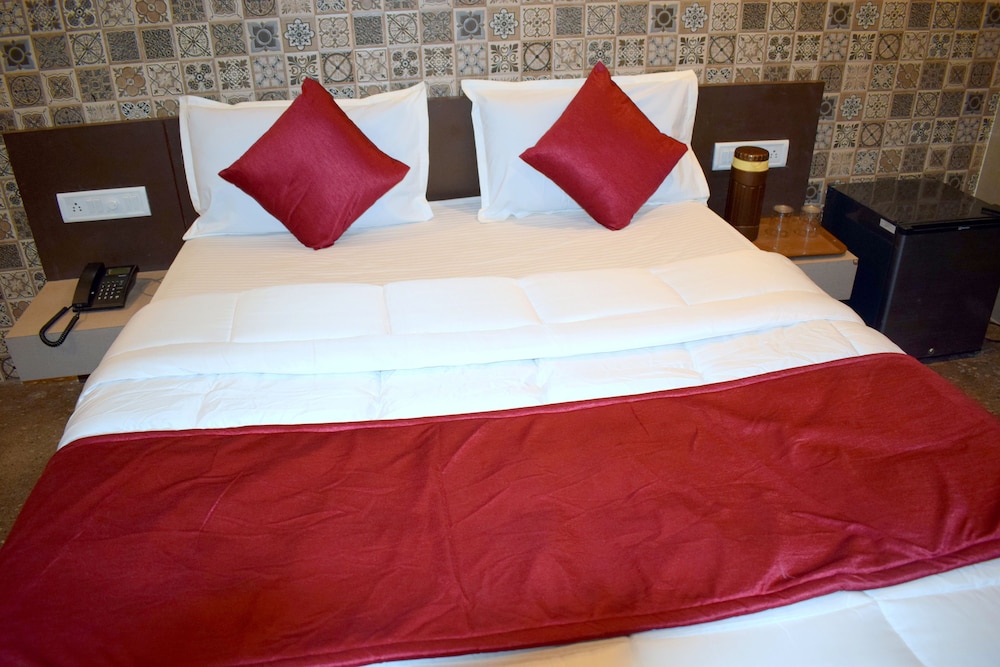 Deluxe Room, 1 Double Bed photo 3