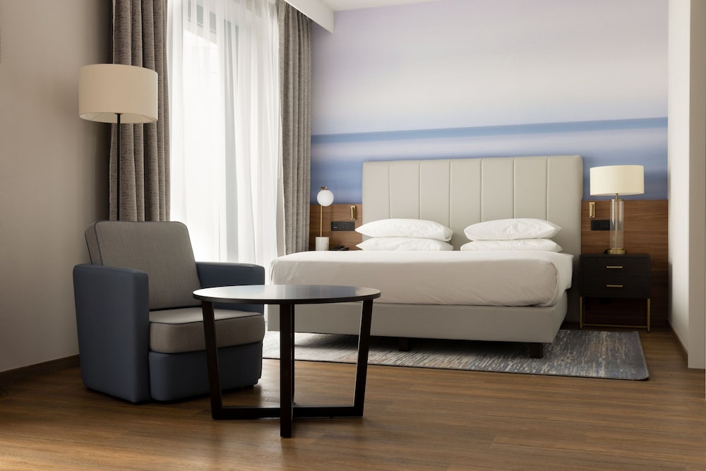 Junior Suite, 1 King Bed - Photo 3