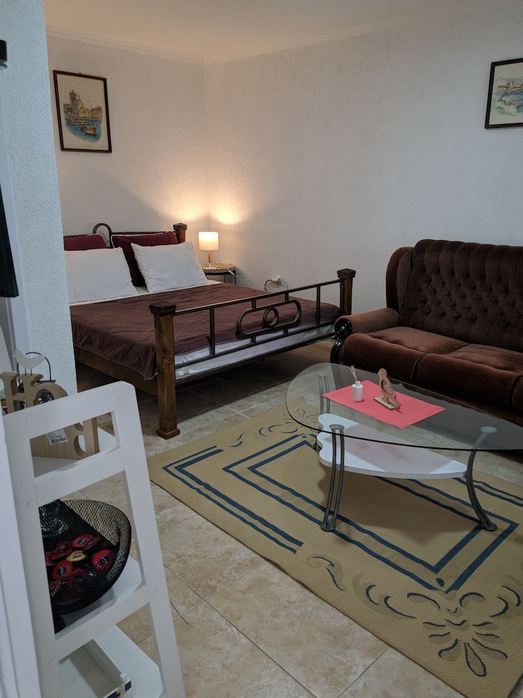 Family Studio Suite