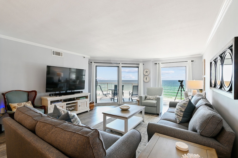 Condo, 3 Bedrooms