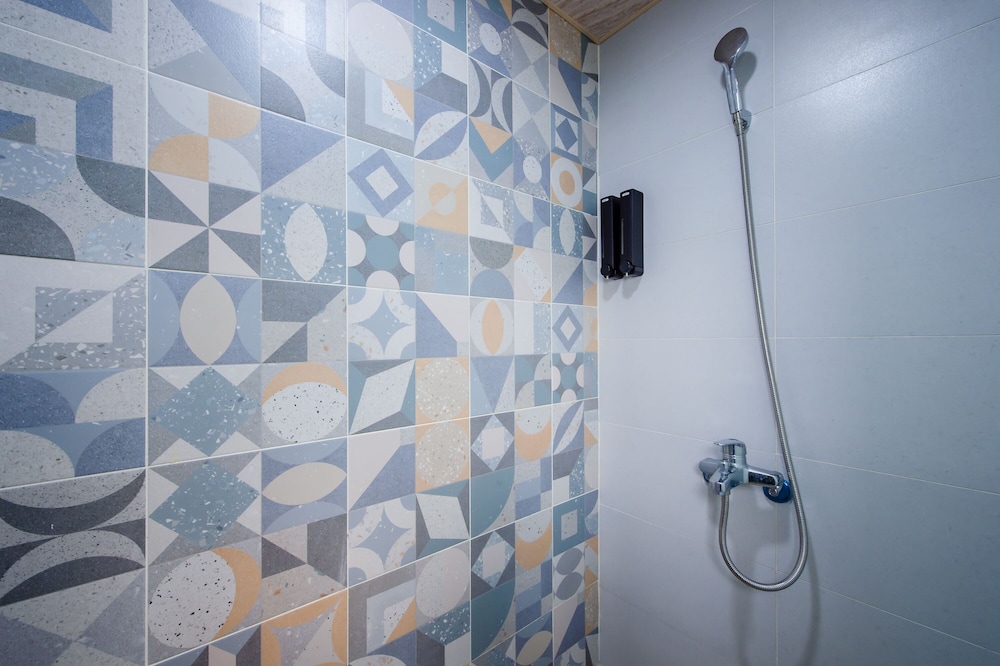 Quadruple Room - Photo 6