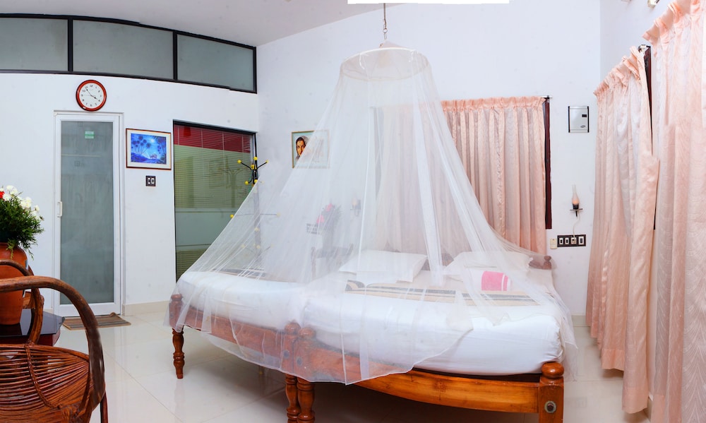 deluxe double ac room with balcony ( having twin beds) photo 1