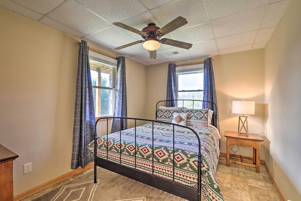 House (Multiple Bedrooms) photo 2