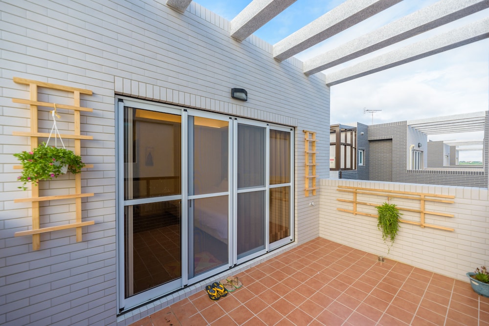 Superior Triple Room photo 2