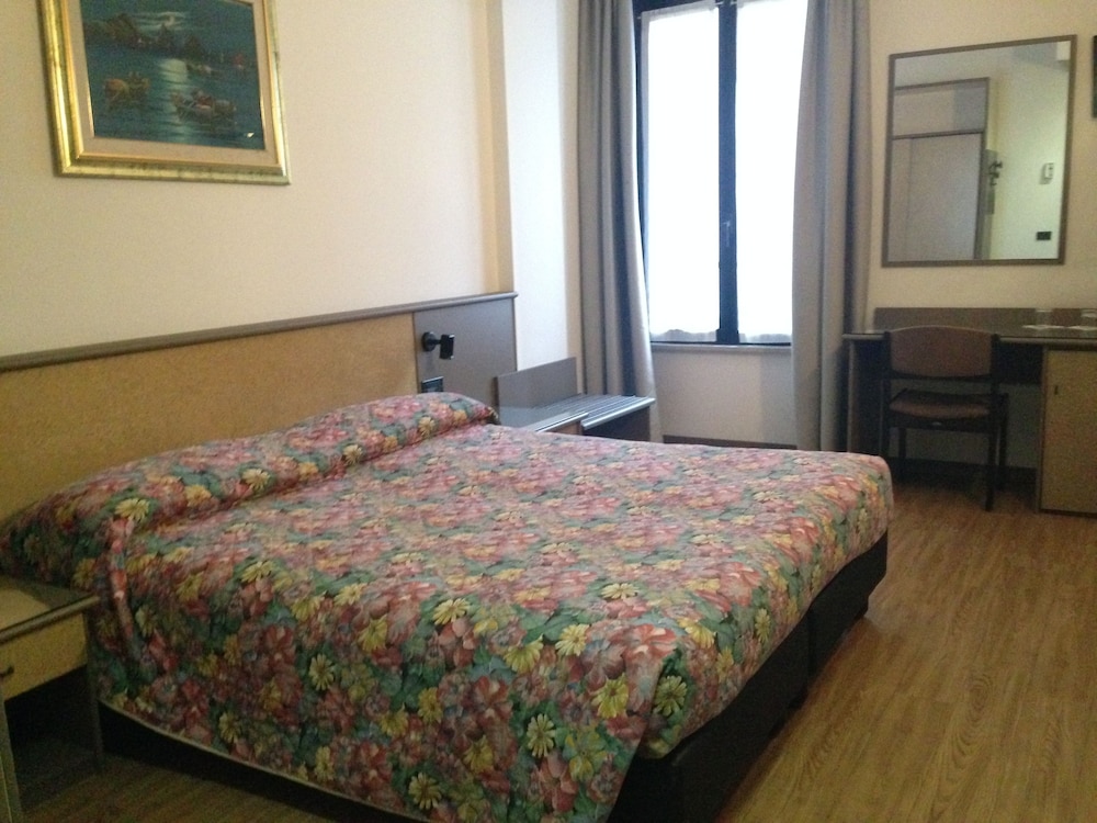 Quadruple Room photo 2