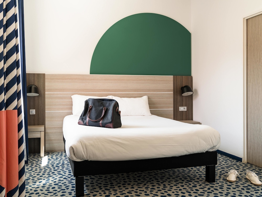 Standard Double Room, 1 Double Bed - Photo 8